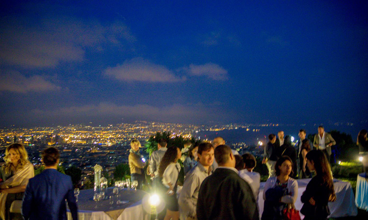 Invitati all'inaugurazione di Villa Partenope